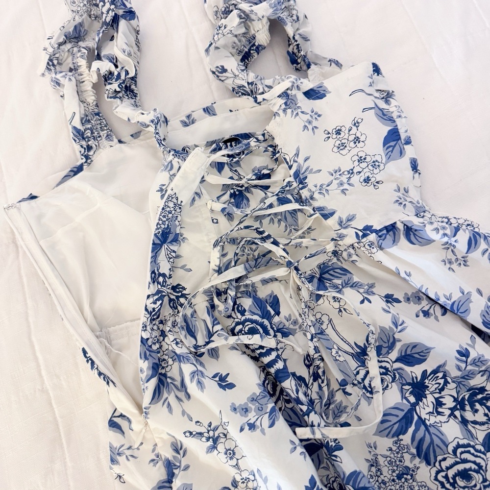 Moon River Women's Dress XS Bloom By Bloom Blue White Floral Maxi Summer $120 - Picture 7 of 10
